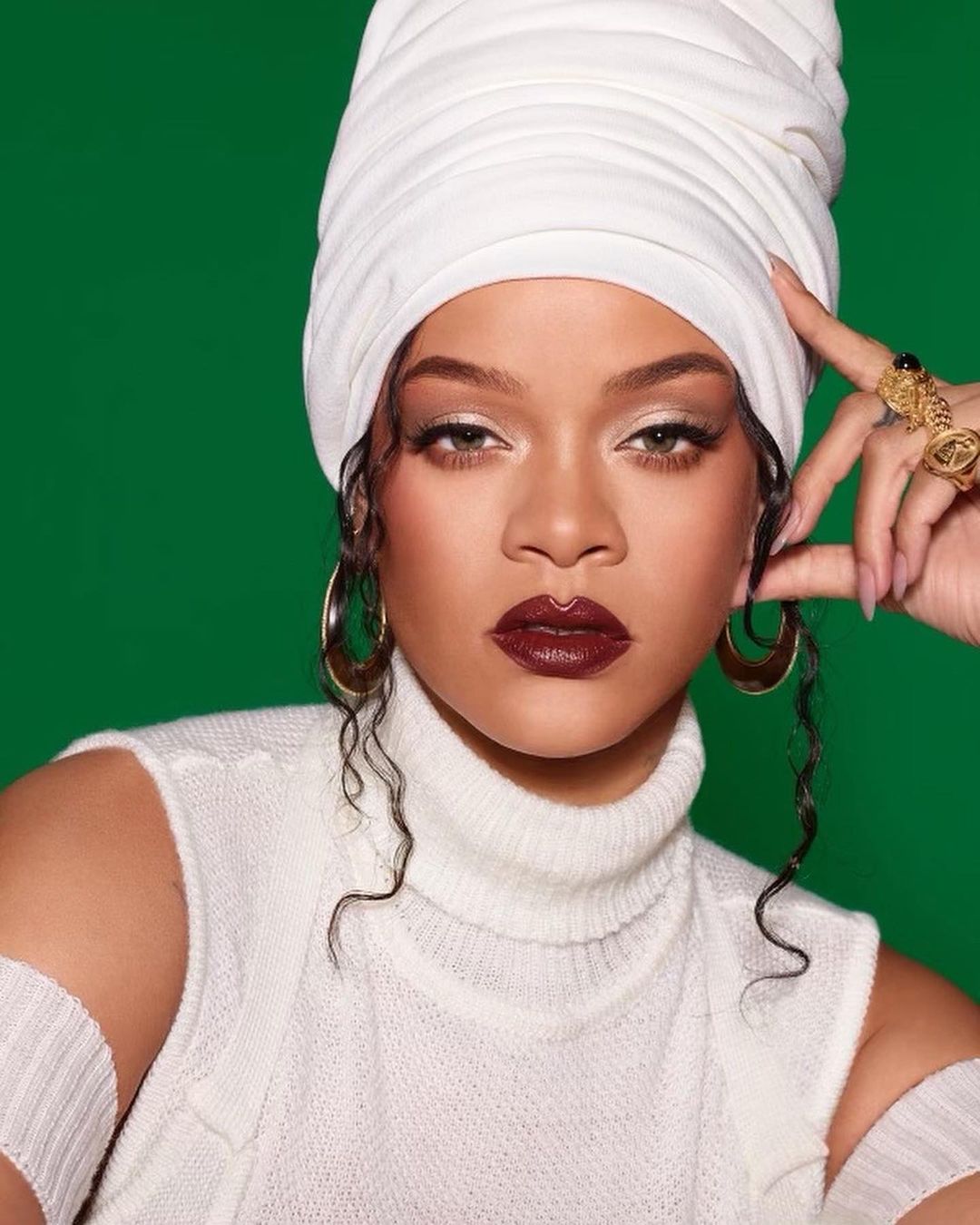 rihanna biography and net worth