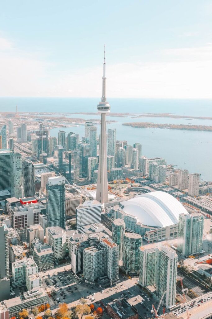 Toronto as one of the best cities in Canada that immigrants receive best work experience. 